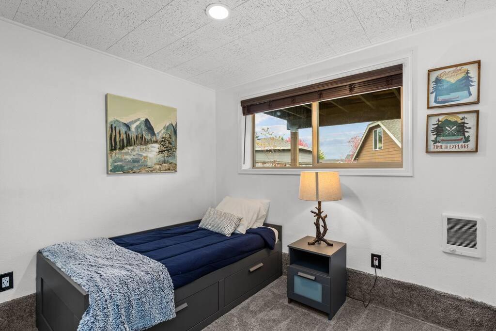Pacific Nw Gem W/Hot-Tub 15 Minutes Airport. Apartment Auburn Luaran gambar